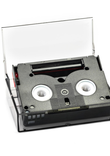 Cassettes Digital 8 - I8 - HI8 - Numérisation -Transfert de Film